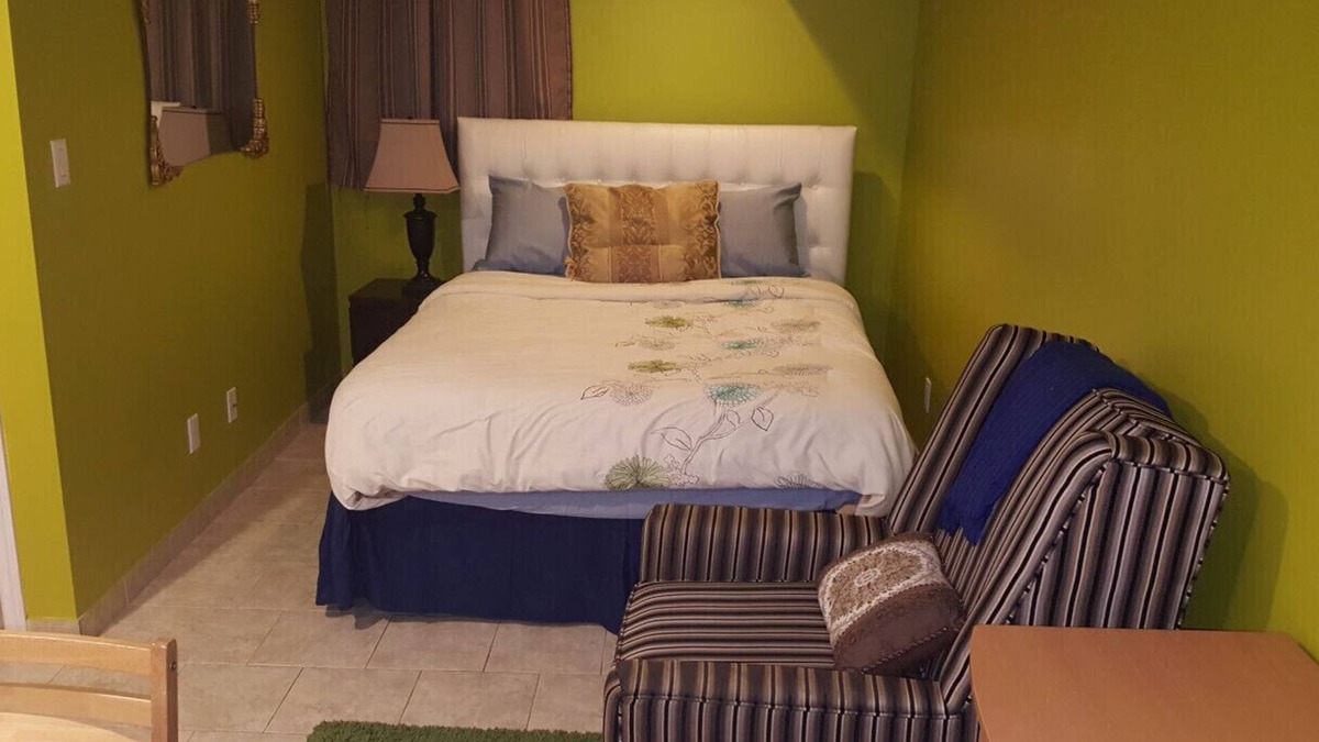 Sudbury Villa | Beautiful bachelor appartement in the heart of the city. Newly renovated