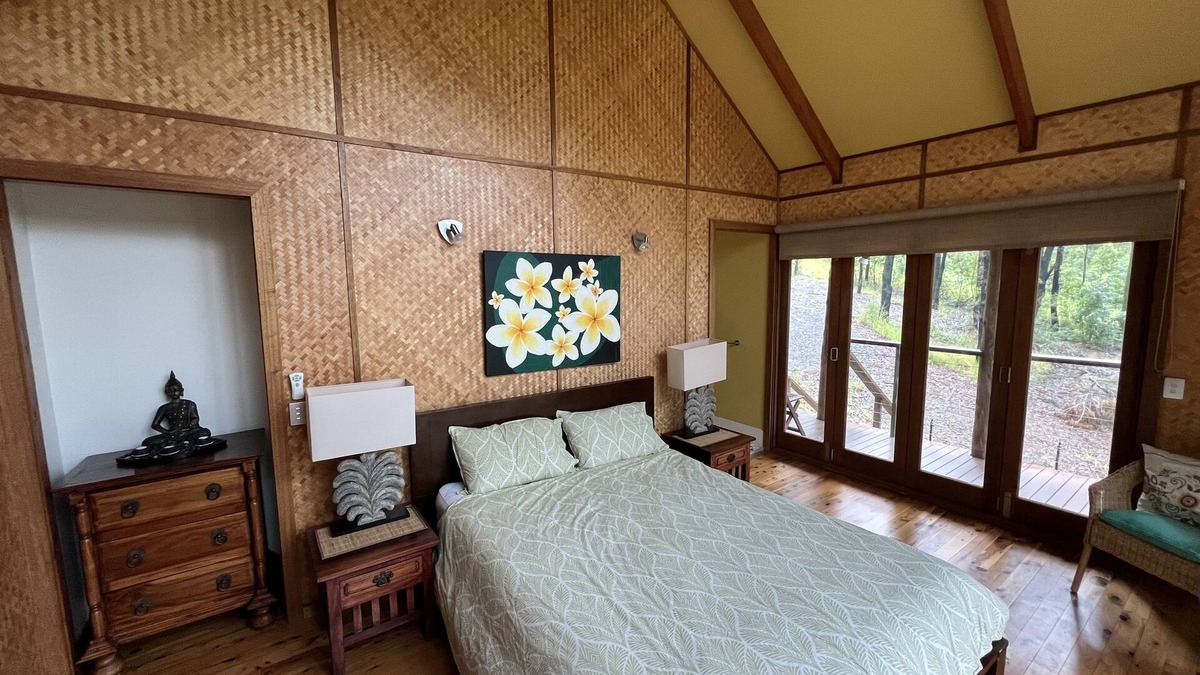 Tarbuck Bay House | BEAUTIFUL BALI VIEW, PACIFIC PALMS
