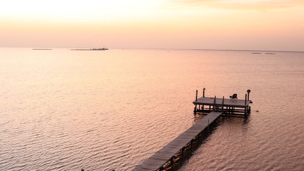 Gilchrist House | Beautiful Bayfront Retreat with Unbeatable Bay and Gulf Views