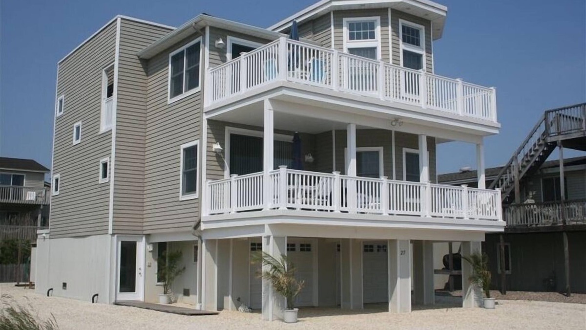 Harvey Cedars House | Beautiful Bayside Home Close to Beach
