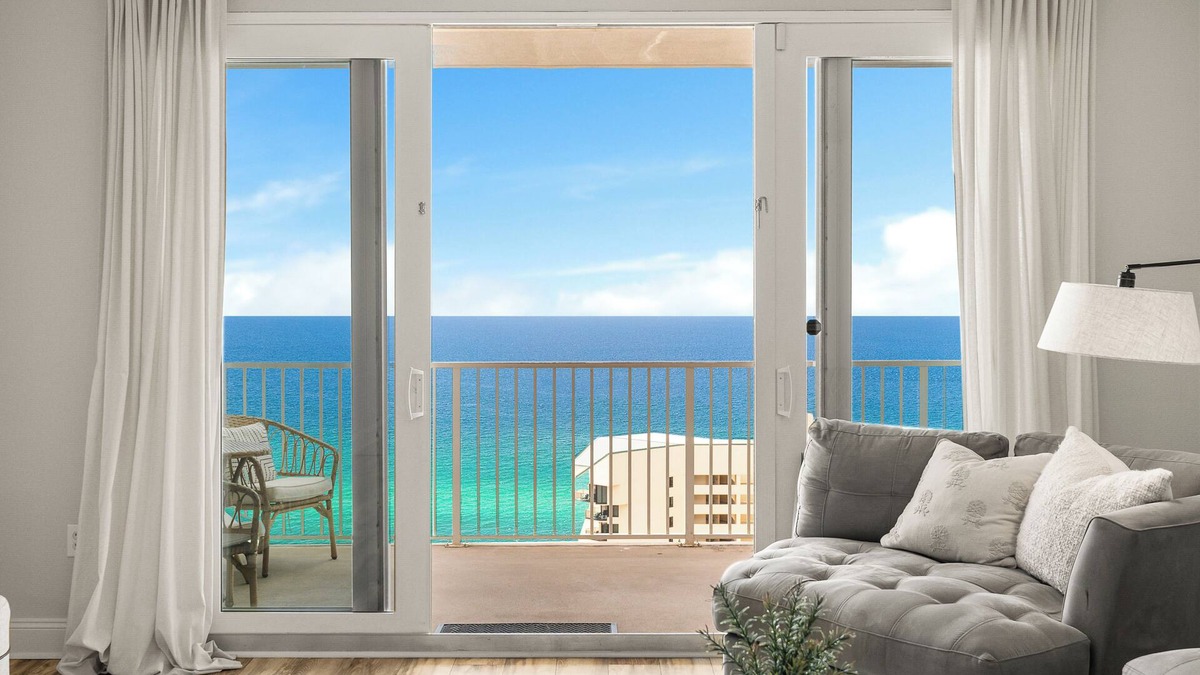 Panama City Beach Condo | Beautiful beach views, condo at PCB!
