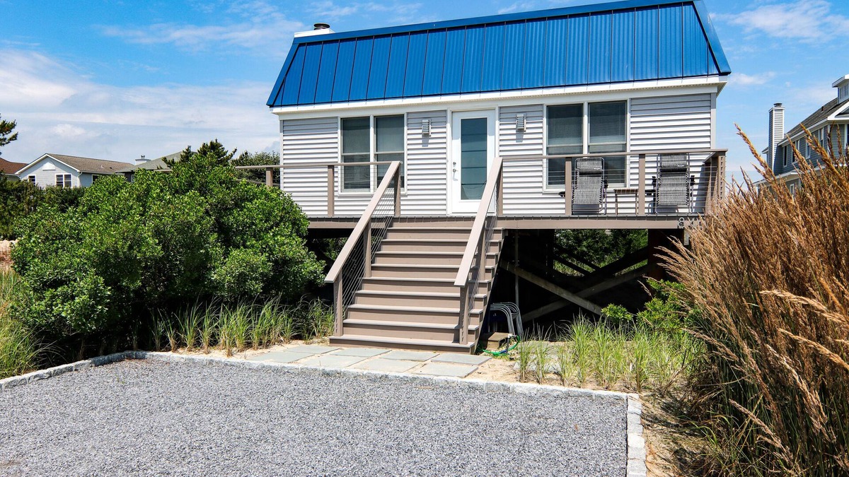 West Hampton Dunes House | Beautiful beach house on Dune Road with private beach