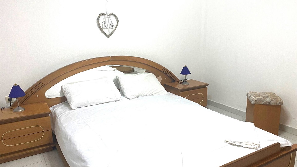 Paralia Ofryniou Condo | Beautiful Beach Appartment Vicky, 2 min Fussweg Strand