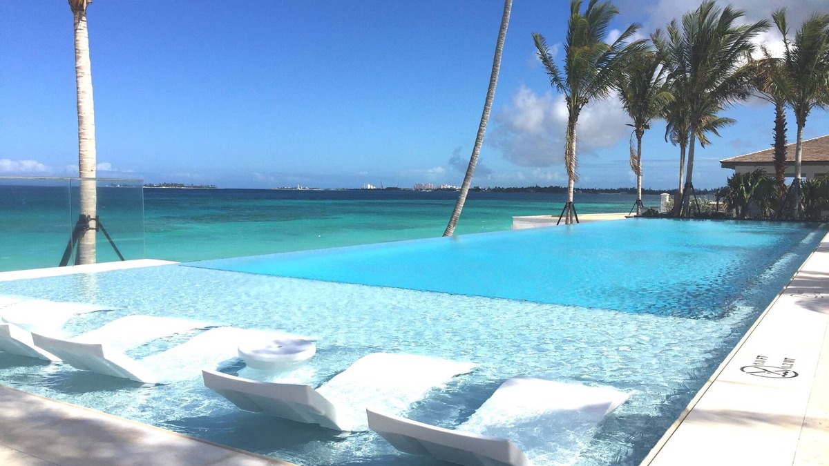 Nassau Condo | Beautiful Beach Front Condominium