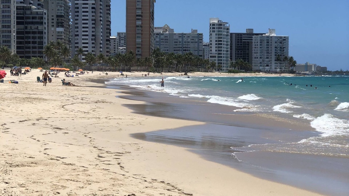 Condado Condo | Beautiful Beach, large pool, great premiere neighborhood on Ashford Avenue π΅π·π΄βοΈ