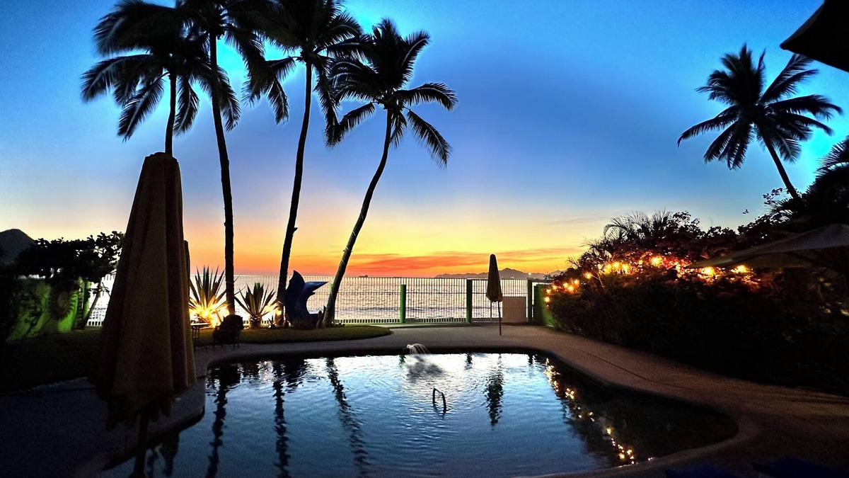 Manzanillo Villa | Beautiful Beach Villa in Manzinillo Colima with 5 king Bedrooms & Seven Bathroom