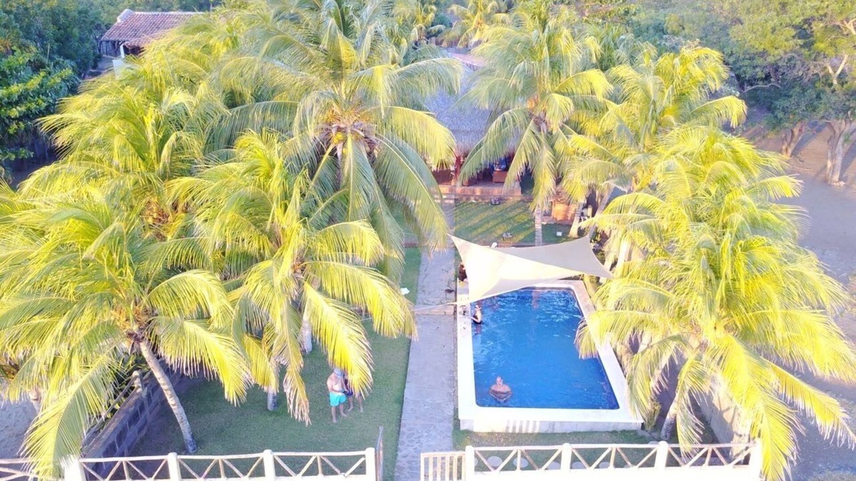 Pochomil House | Beautiful Beachfront House.