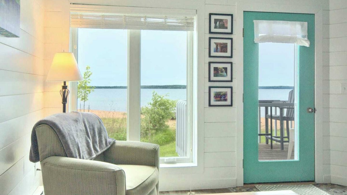 Bayfield Condo | Beautiful Beachfront Condo Steps from Everything