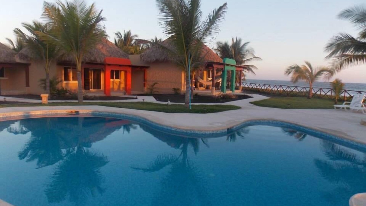 Monterrico House | Beautiful Beachfront Bungalows