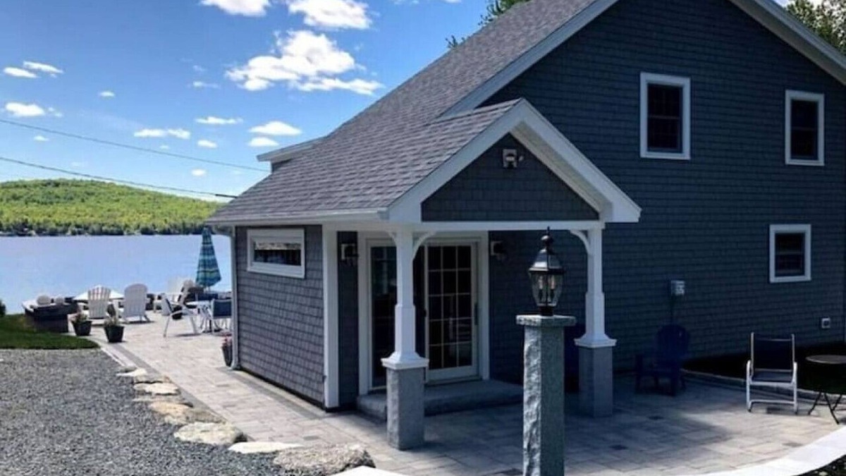 Otis House | Beautiful Beachfront Lake House- Sleeps up to 12- Weekly Discounts Available!