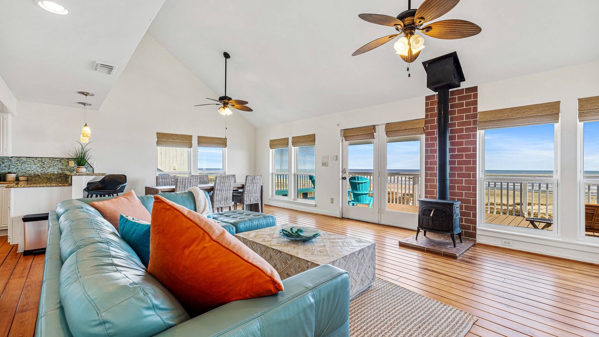 Galveston House | Beautiful Beachfront Home Perfect For A Family Vacation