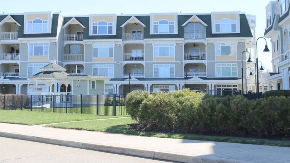 Bemus Point Condo | Beautiful Bemus Bay condominium with Chautauqua Lake access and views