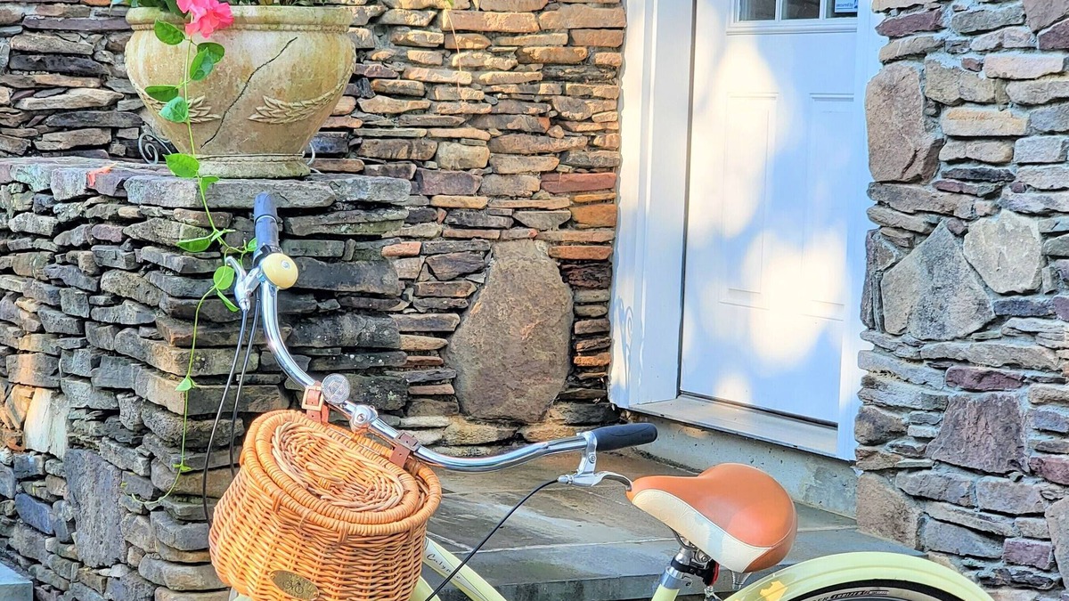 Briarcliff Manor House | Beautiful Brand New Private Duplex Unit in Lower Hudson Valley "Stone Haven"