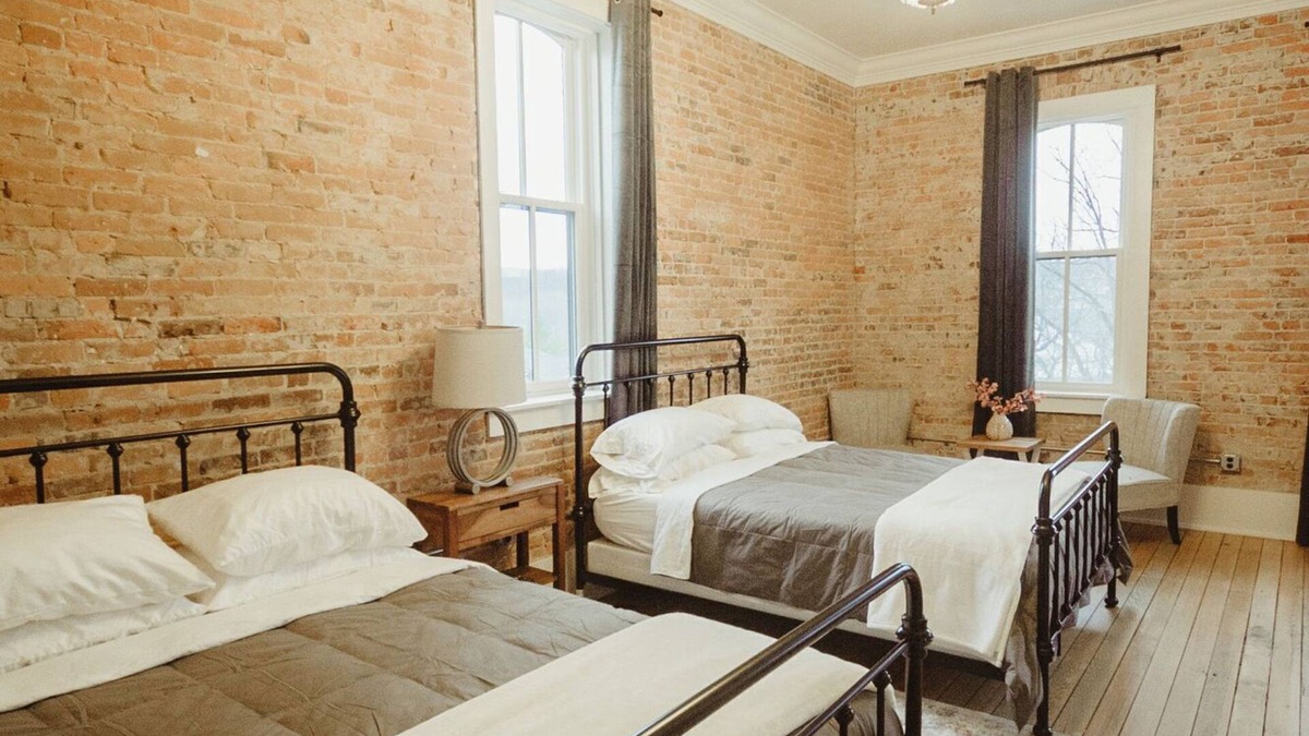 Newaygo Apartment | Beautiful Brick Walled 2 bed/1bath Loft in Historic Building