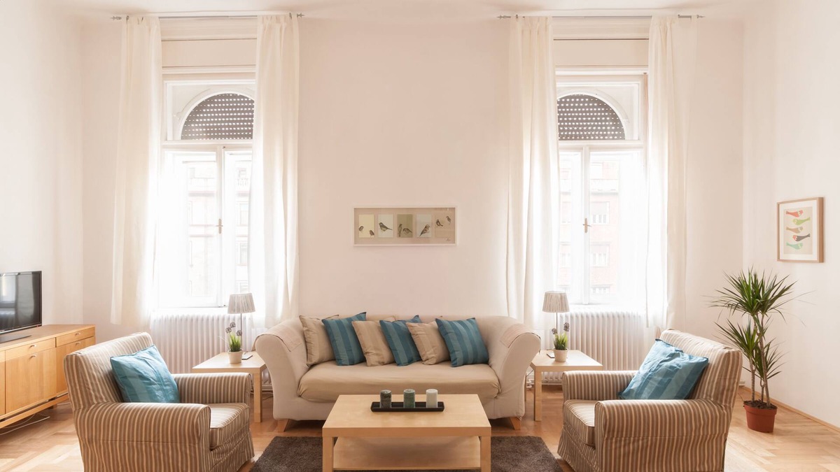 Palace District Apartment | Beautiful, Bright And Spacious 4 Bedroom Apartment With 2 Bathrooms.