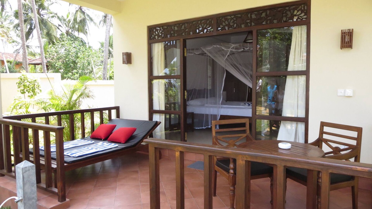 Ranna House | Beautiful bungalows right on the beach in a small boutique resort near Tangalle