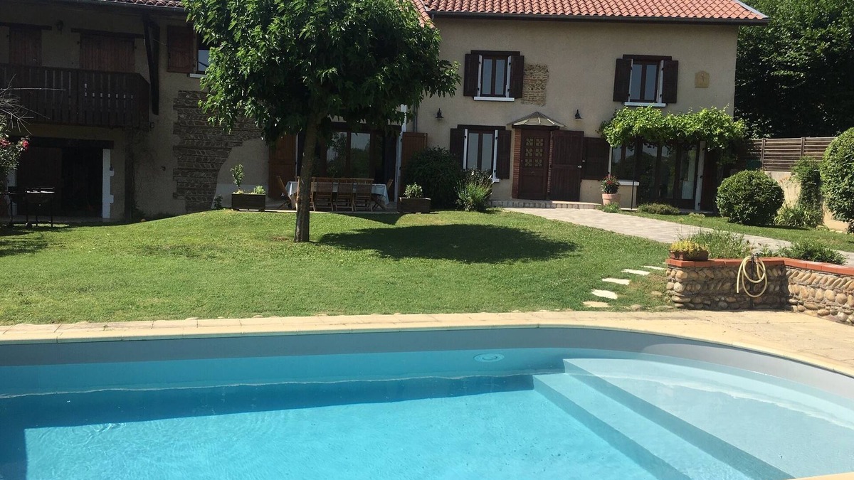 La Cote-Saint-Andre House | Beautiful charming house with pool in the countryside