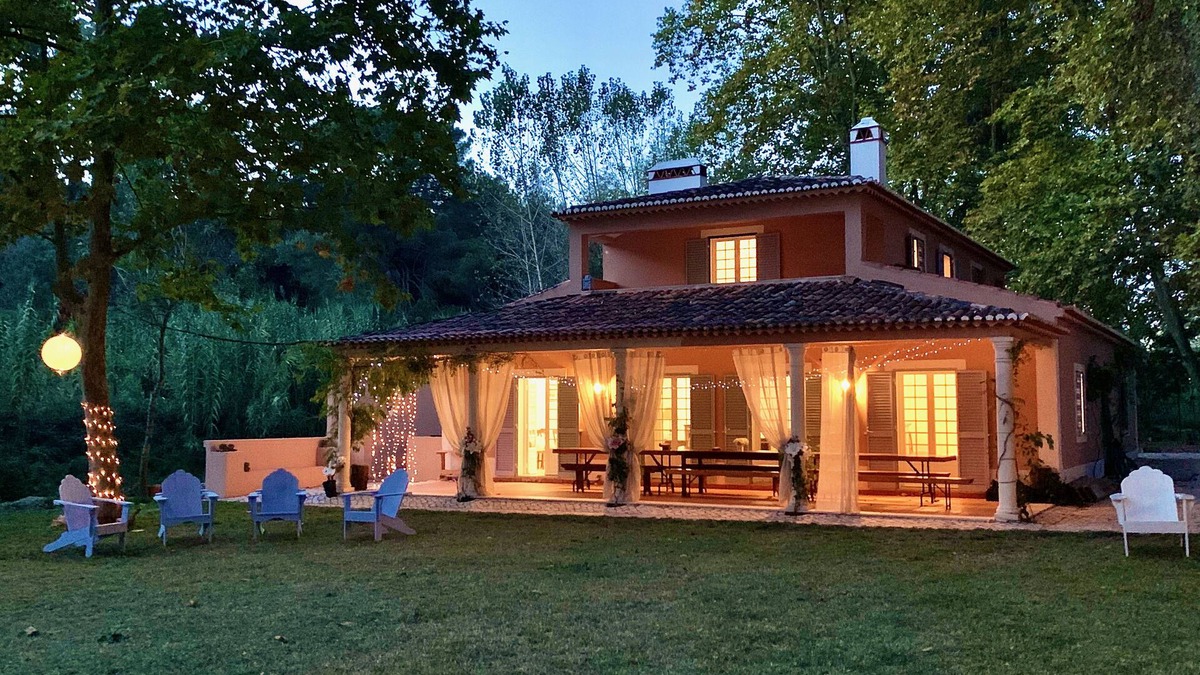 Carvalhal Benfeito Villa | Beautiful Country Villa w/ Speedy WiFi, Office Space, Private Pool & Garden