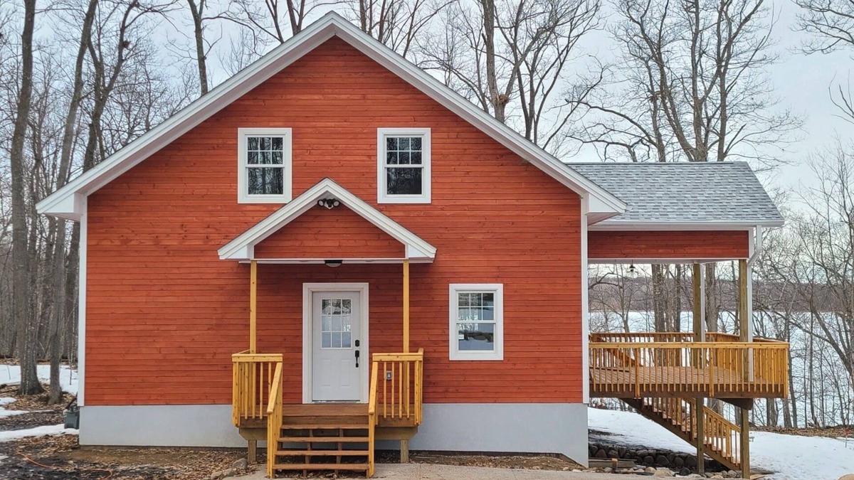 Deerwood Cabin | Beautiful cabin for your mountain biking adventure n