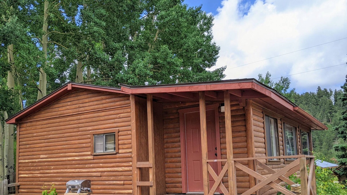 Rye Cabin | Beautiful Cabin in a Campground! Gorgeous views of the Wet Mountains
