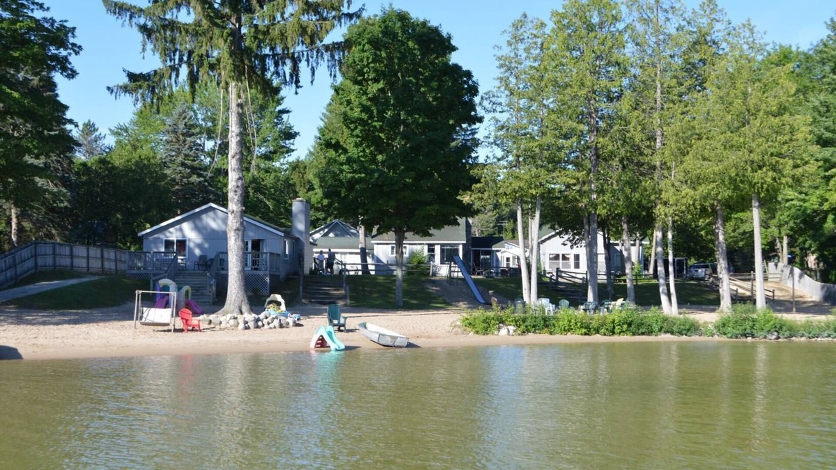 Bellaire Cabin | Beautiful Cabin on Beach Resort in Northern Michigan!