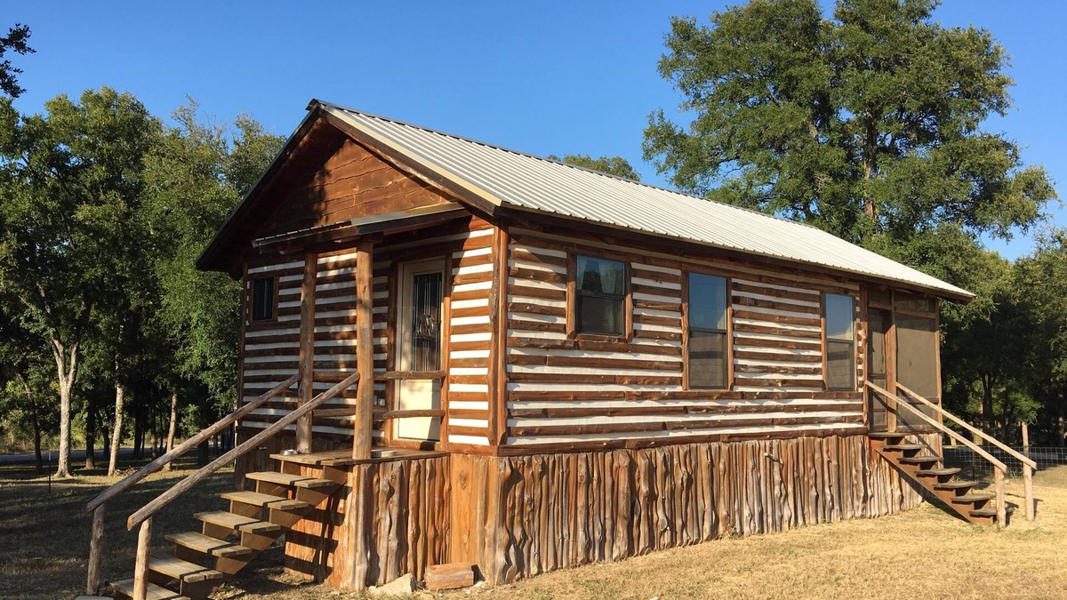 Prairie Lea Cabin | Beautiful Cabin on the San Marcos River at Son's Blue River Camp! - L1