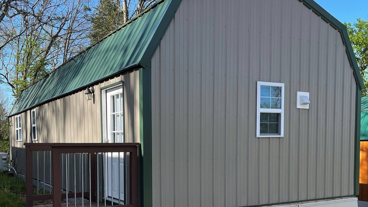 Waynesville Cabin | Beautiful Cabin sleeps 7
