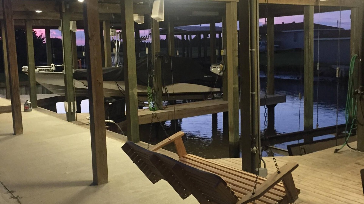 Hackberry Condo | Beautiful Calcasieu Fish Camp Right on the Water