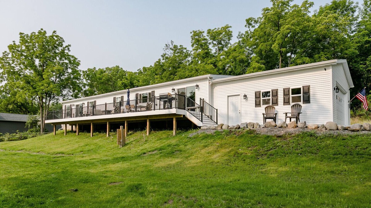 Canandaigua House | Beautiful Canandaigua Lake view - Family friendly! 4 Season Home - Fall Foliage!