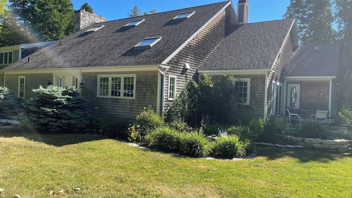 Gills Rock Cabin | Beautiful Cape Cod Lake House on Washington Island in Wisconsin