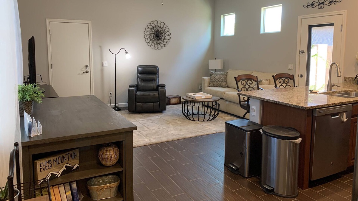 Queen Creek Apartment | Beautiful Casita w/Access to Private Pool