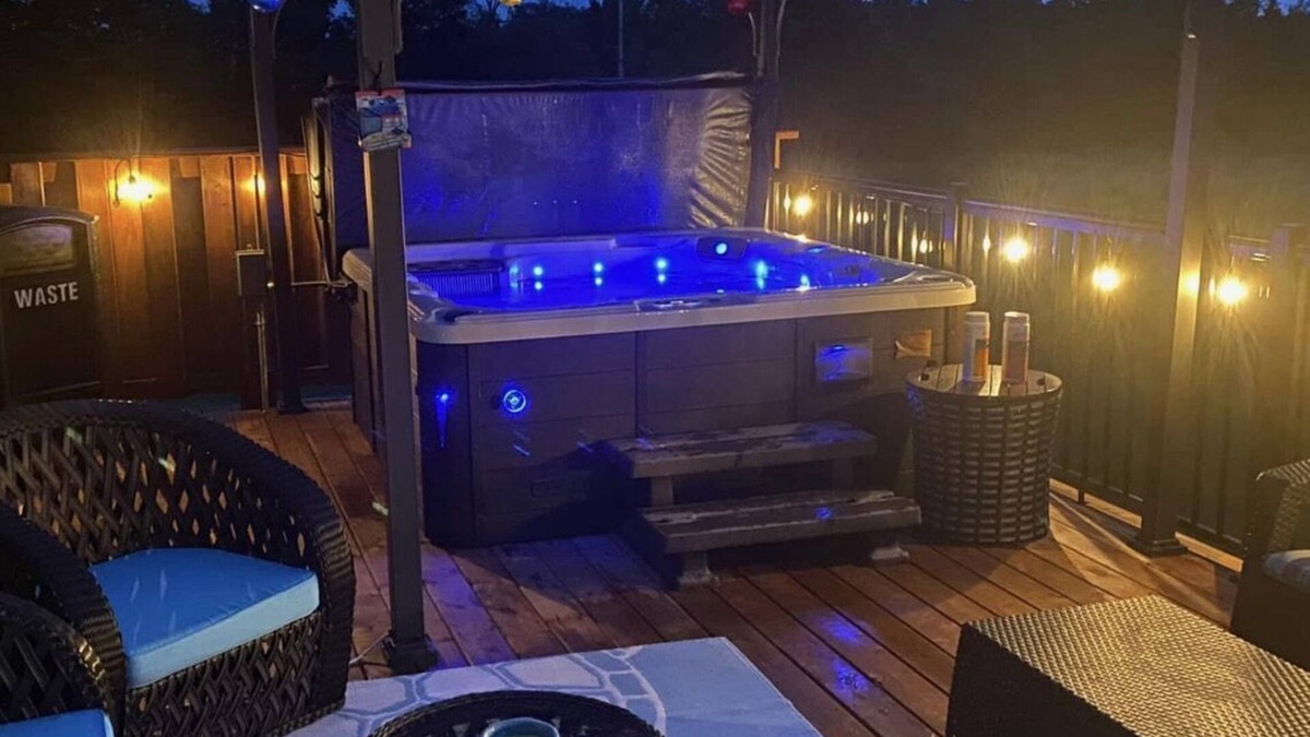 Cornwall House | Beautiful centrally located home w/hot tub. Pet friendly!