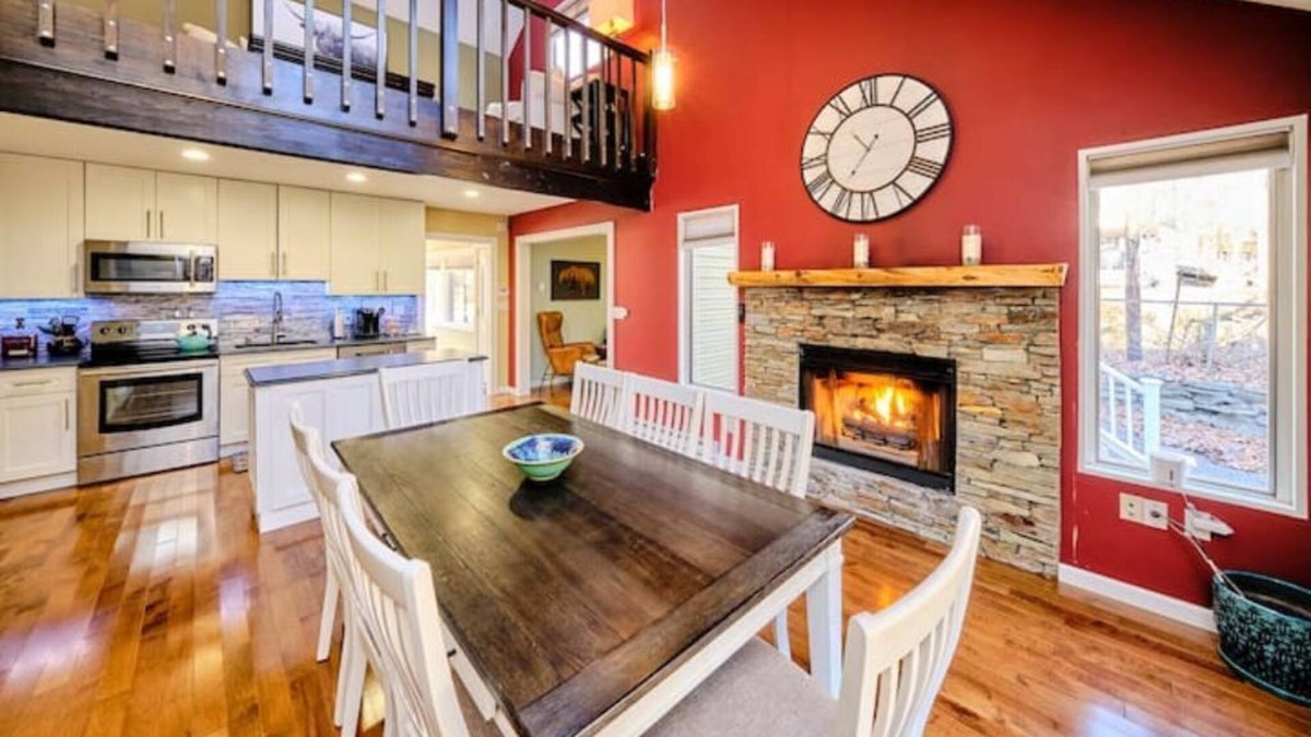 Lackawaxen Ski Chalet | Beautiful chalet in the Poconos