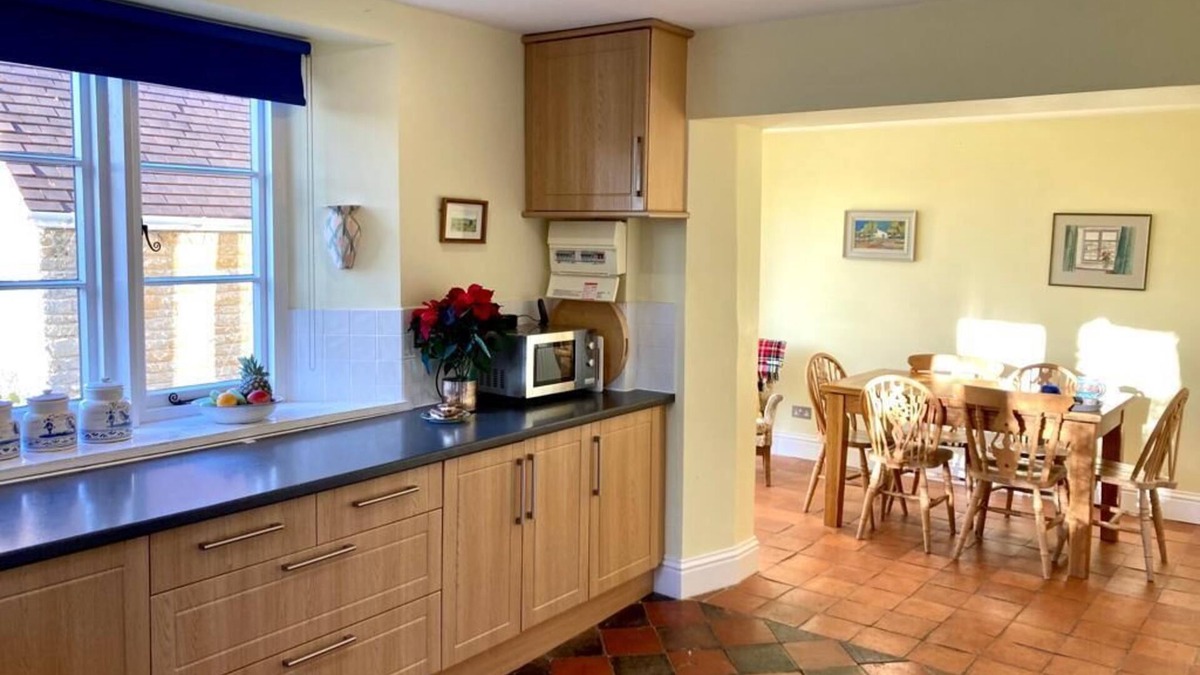 Chipping Norton House | Beautiful Character Cottage in the Country