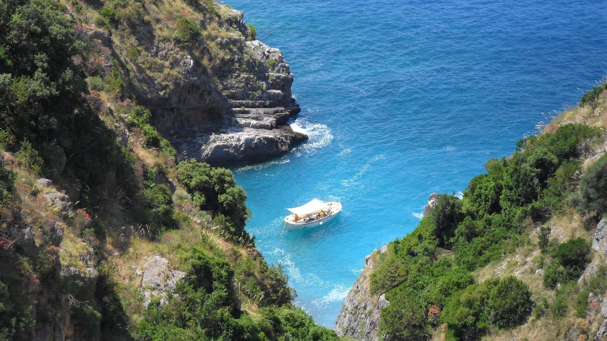 Vibonati House | BEAUTIFUL CILENTO-SEA AND MOUNTAINS