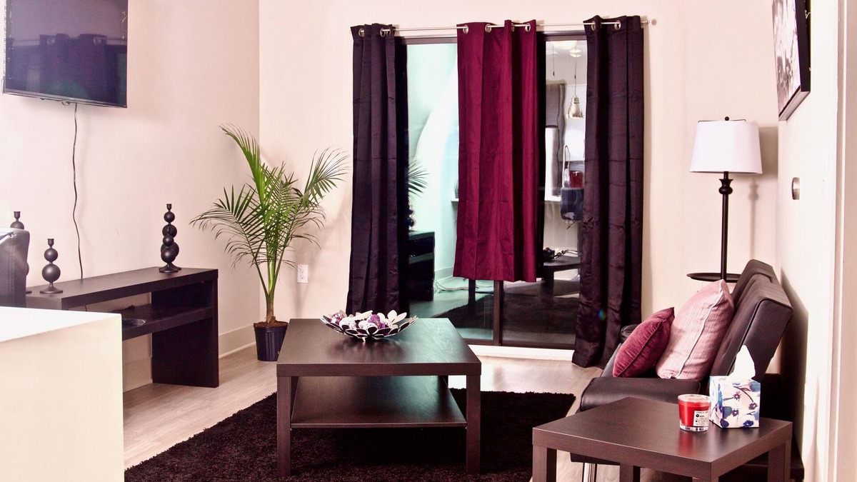 Atlantic Station Area Apartment | Beautiful City View Apartment