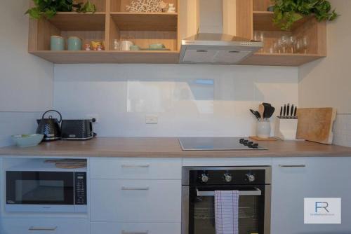 Rothesay Bay House | Beautiful Coastal Home Rothesay Bay