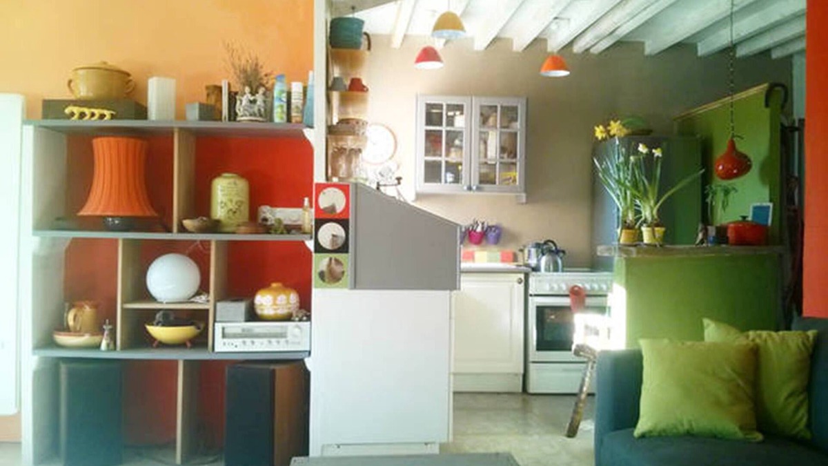 Flassan House | Beautiful, colorful house with pool on the outskirts of a village. Privacy guaranteed.