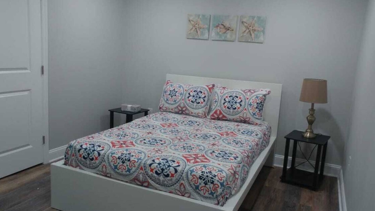 Frankford Apartment | Beautiful & Comfortable Place 2 bed 1 bath with WiFi, AC