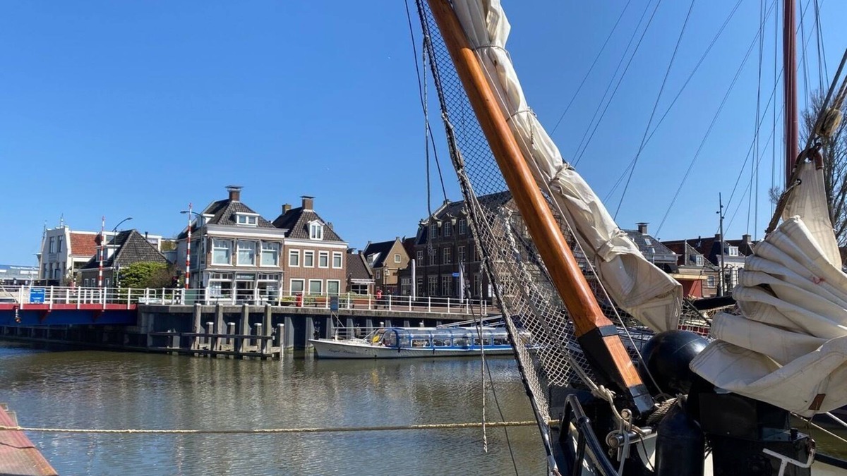 Harlingen Apartment | Beautiful, comfortable apartment with a fantastic view of the harbor