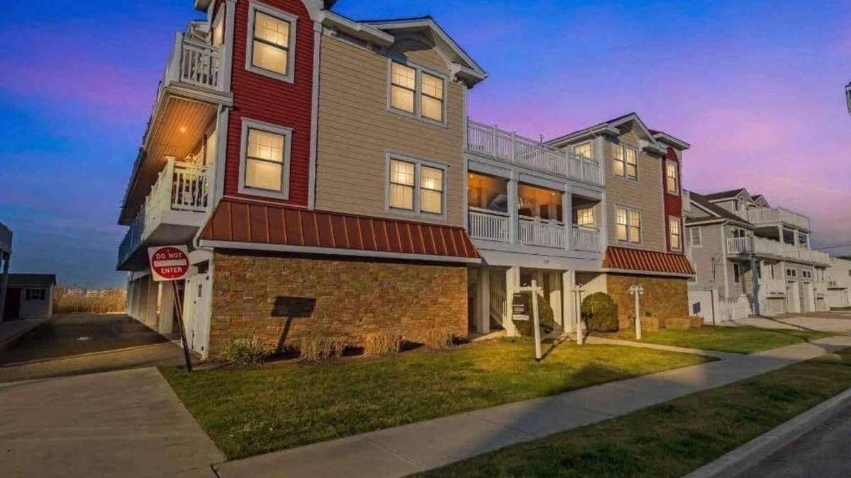 Sea Isle City Condo | Beautiful condo in our views of the bay and amazing sunsets