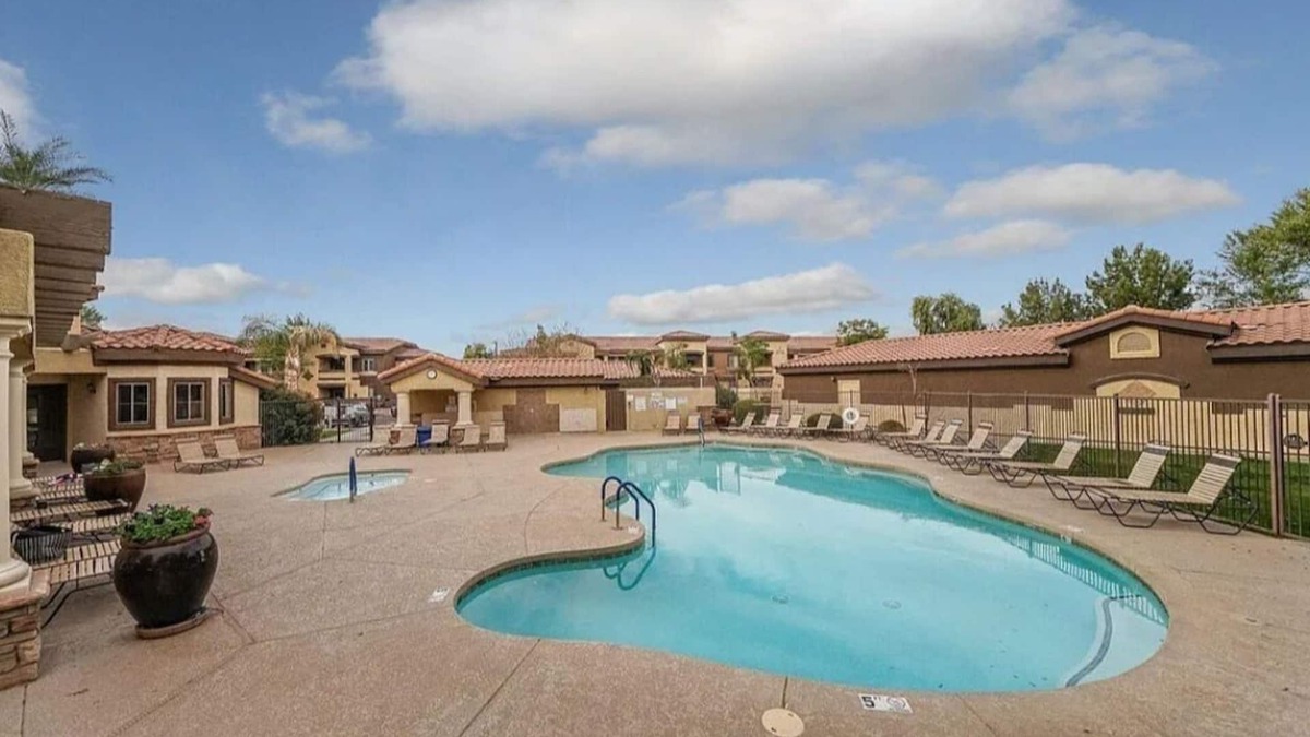 Parkwood Ranch Apartment | Beautiful condo in Gated community with 2 pools, club house and work out room!