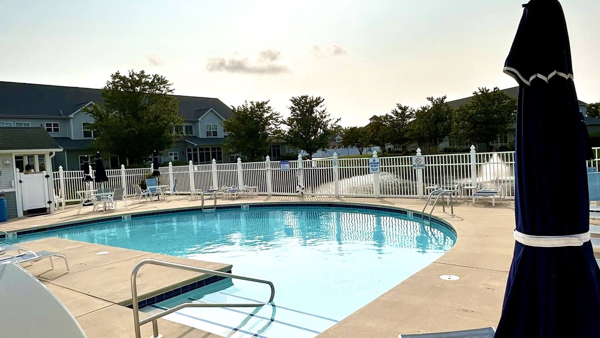 Sussex County Condo | Beautiful Condo Near Rehoboth Beach & Lewes, Community Pool!
