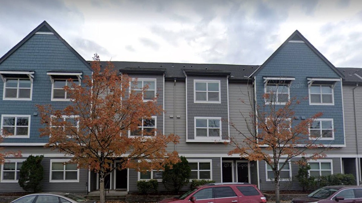 Columbia Way Condo | Beautiful Condo on the Columbia RiverNear Dntown Vanc & Port