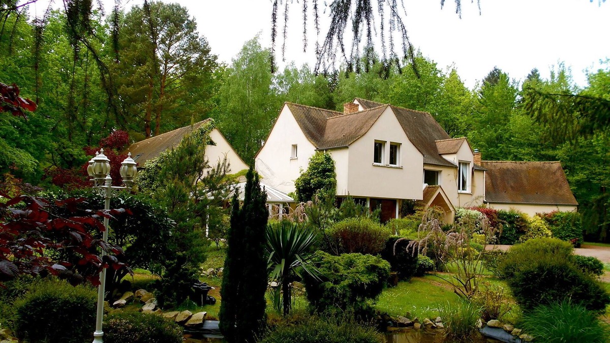 Noisy-sur-Ecole House | BEAUTIFUL CONTEMPORARY HOUSE IN THE FONTAINEBLEAU FOREST