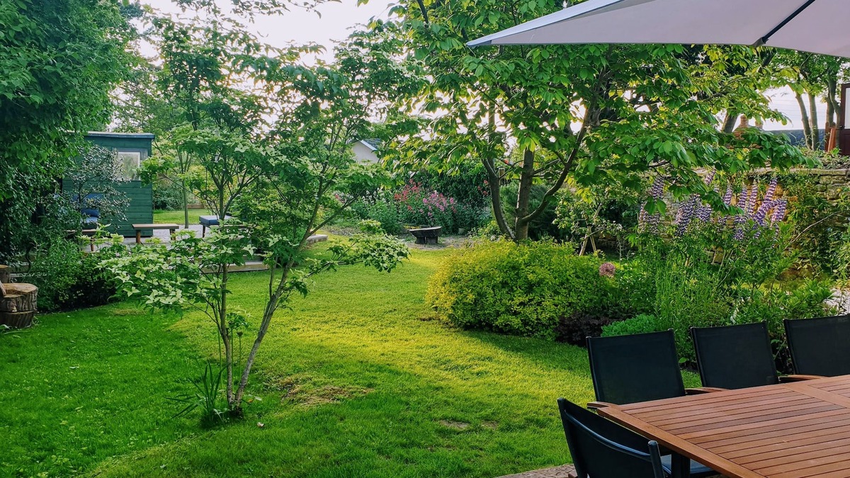Chipping Campden Cottage | Beautiful Cotswold House with Huge Garden in the centre of the village