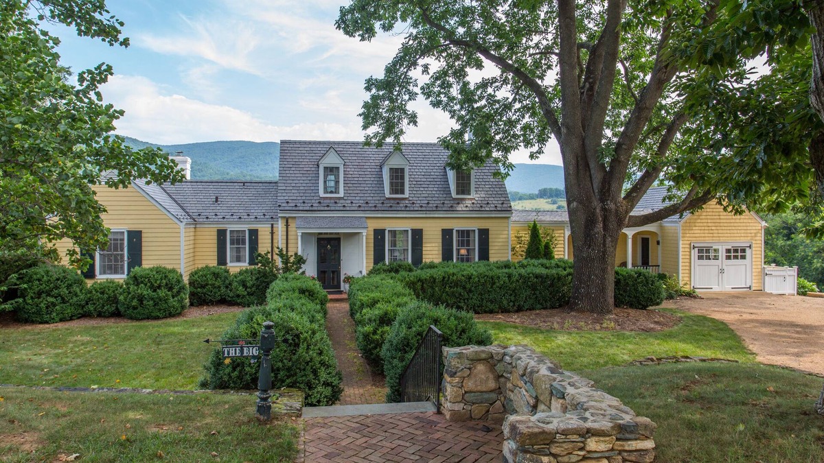 Greenwood Cottage | Beautiful Cottage at Historic Ramsay Estate with "WOW" Blue Ridge views