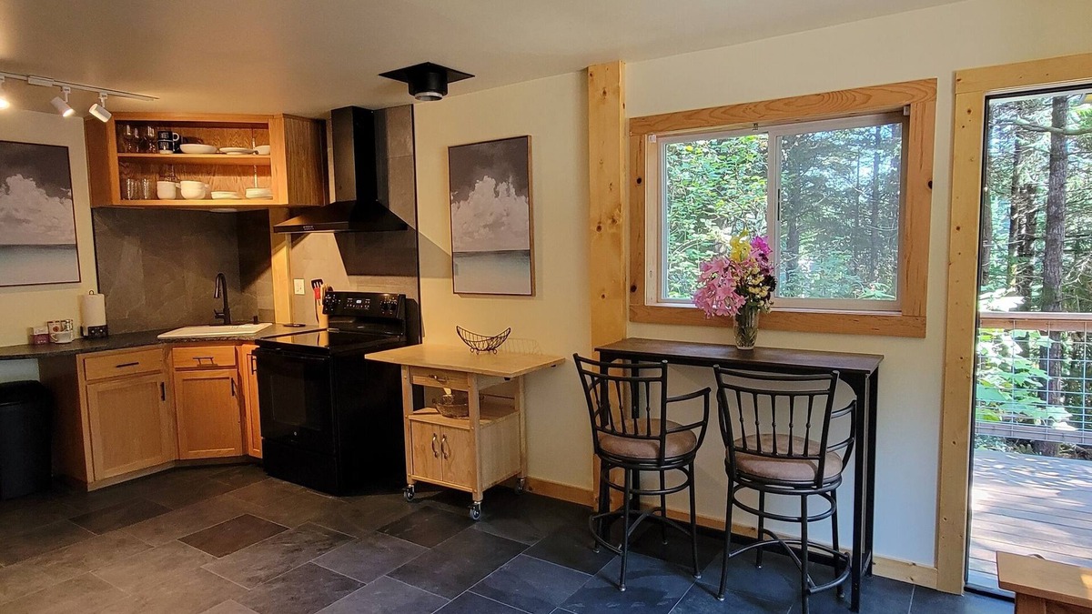 Port Orford Cottage | Beautiful cottage, close to beach