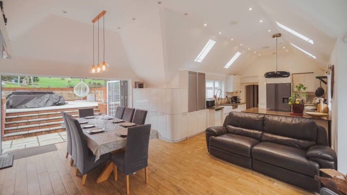 Binsted House | Beautiful Cottage in South Downs National Park