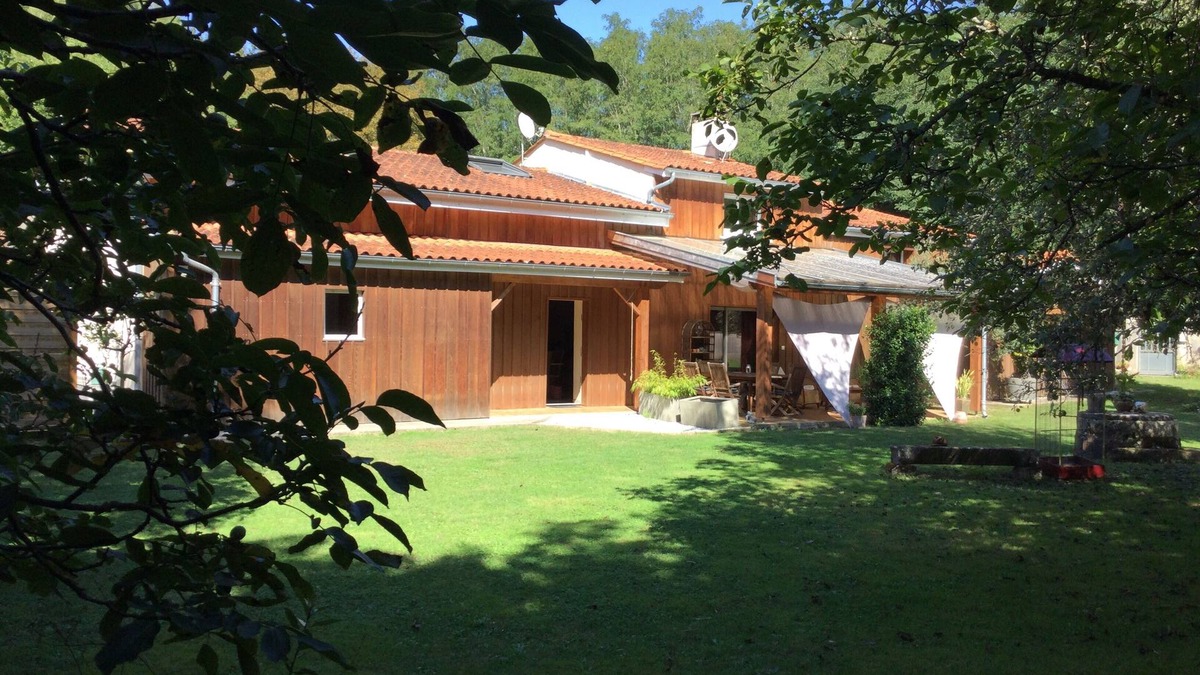 Gaillan-en-Medoc House | Beautiful country house with heated pool close to the ocean